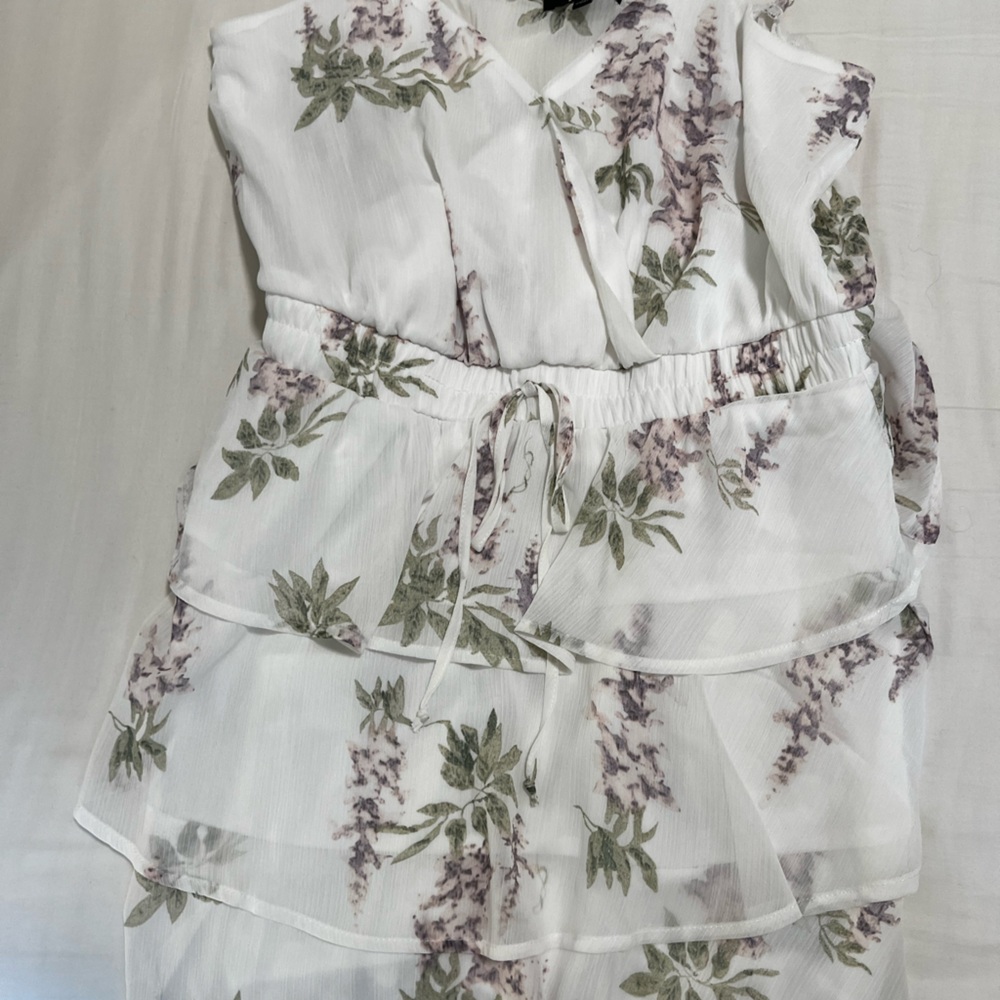 FRANCESCAS NWT Ruffle Mini Dress